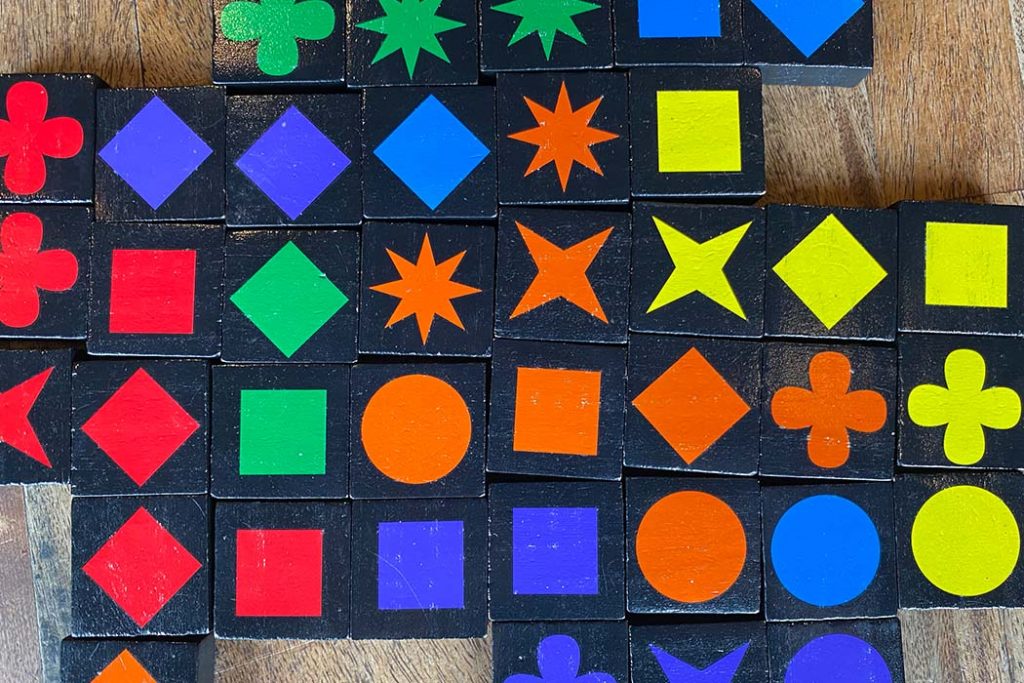 Qwirkle Board Game Block Pieces
