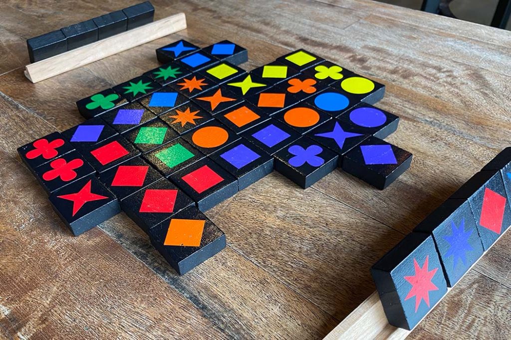 Qwirkle Board Game Gameplay