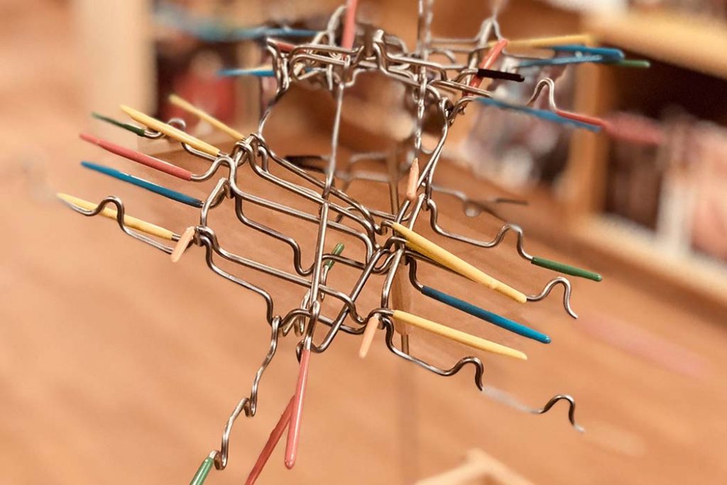 Suspend Board Game
