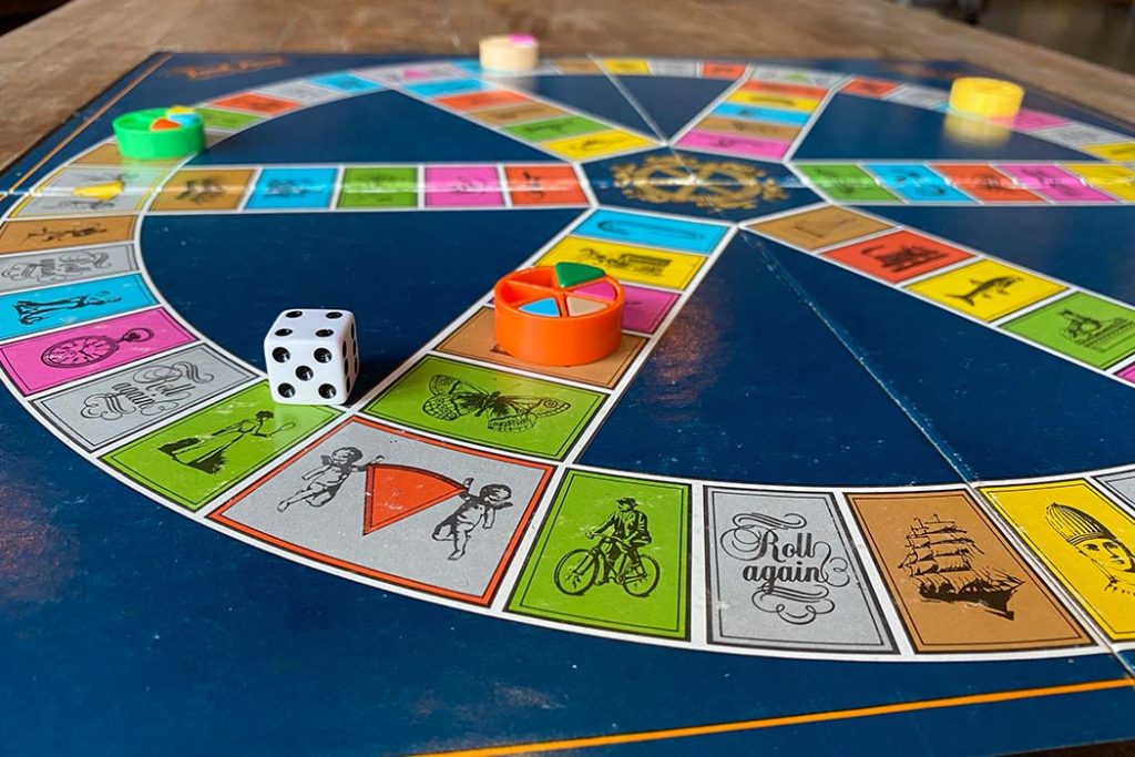 Trivial Pursuit Board Game Player Wedge Pieces
